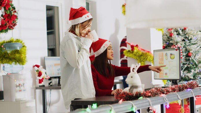 What grocery stores are open on christmas