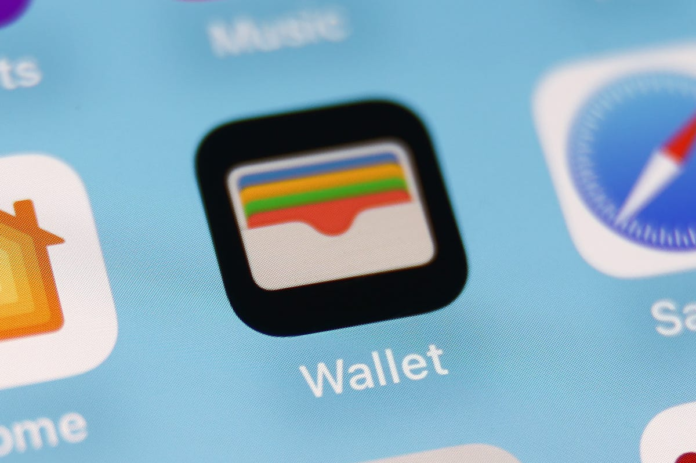 How to remove cards from apple wallet